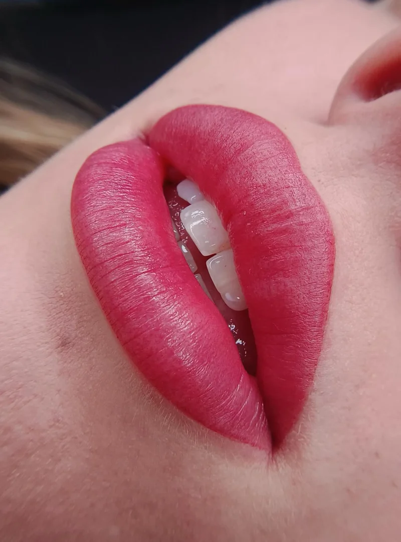 Trajna šminka usana - Elegantan izgled